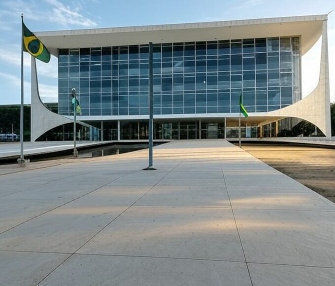 Edifício do STF em Brasília, simbolizando agendamento de julgamento de embargos por Alexandre de Moraes para fevereiro.