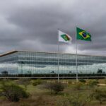 Vista externa da Câmara Legislativa do DF em Brasília, representando discussões sobre capitalização do BRB.