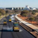 Obras de asfalto, duplicação e ciclovia no Park Way, Distrito Federal.