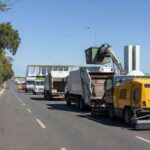 Equipamentos de zeladoria urbana em rua de Brasília, promovida por GDF e Novacap em regiões do DF.