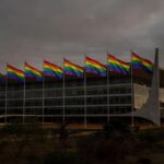 Sessão solene na CLDF homenageando Orgulho LGBTI+ enquanto discriminação cresce no DF