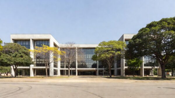 Fachada do Hospital do Gama em Brasília, decisão sobre adicional de insalubridade para enfermeiros